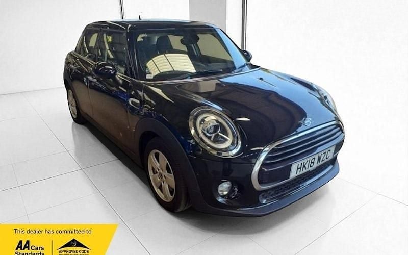 Black Used 2018 Mini Cooper Hatch Hatchback | £9,250 (Fair price) - Image 1/2