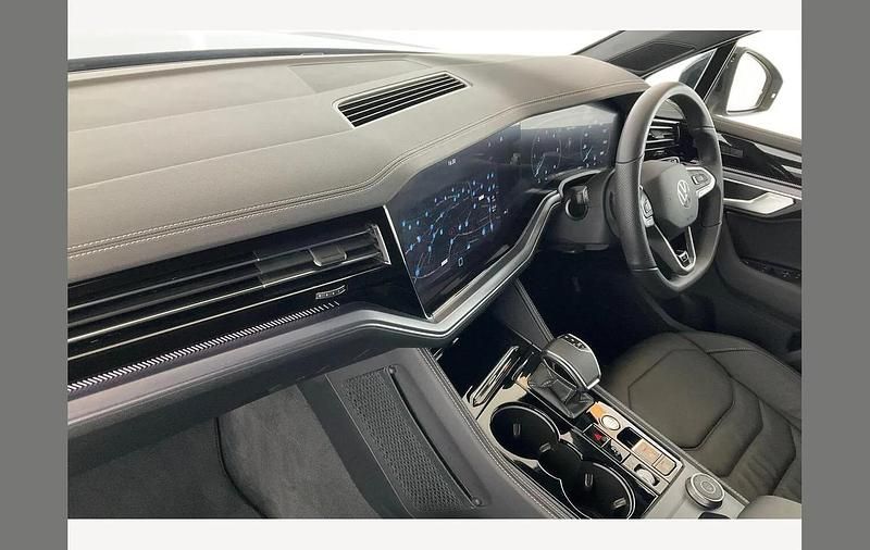 Used VW Touareg Black Edition 286 HP (210 kW) 2025 Grey SUV