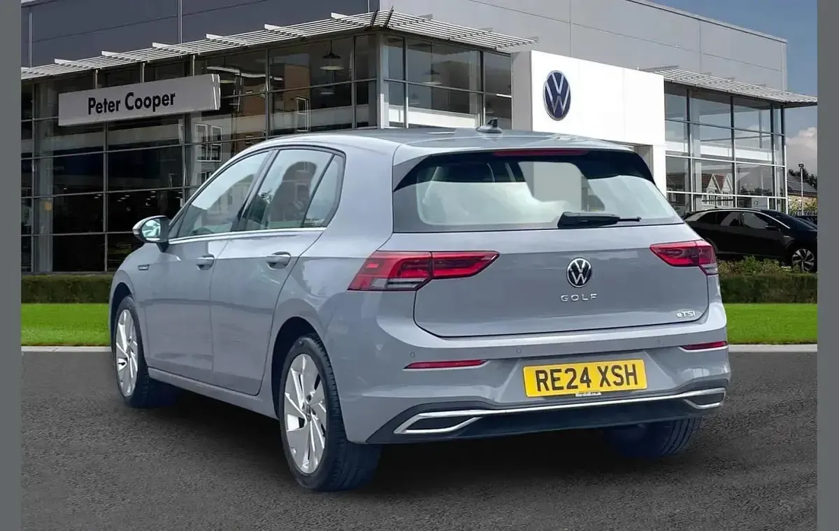 Used VW Golf VIII Style 147 HP (108 kW) 2024 Grey Hatchback