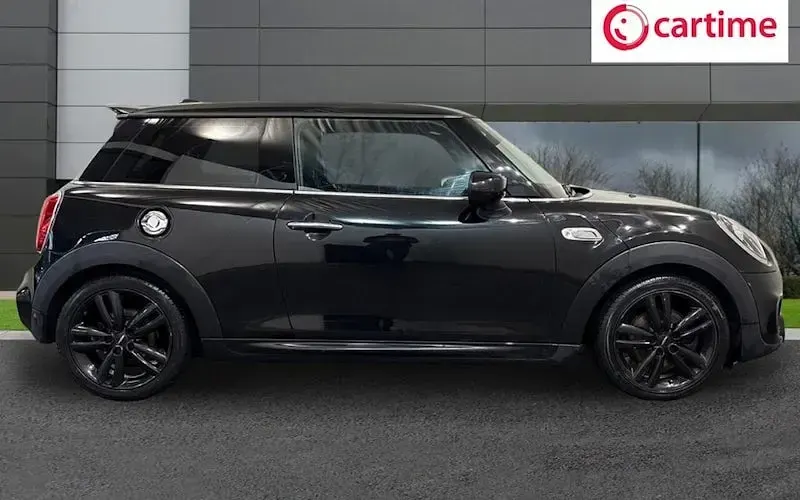 Used Mini Cooper S Hatch 192 HP (141 kW) 2019 Black Hatchback