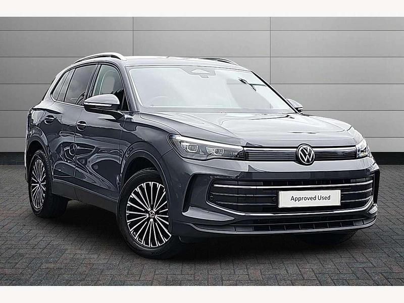 Grey Used 2024 VW Tiguan Match SUV | £30,895 (Fair price) - Image 1/4