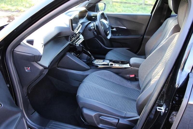 Black Used 2024 Peugeot 2008 Allure SUV | £20,039 - Image 1/4