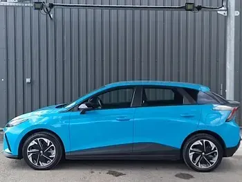 Used MG MG4 EV SE 125 kW (170 HP) 2023 Blue Hatchback