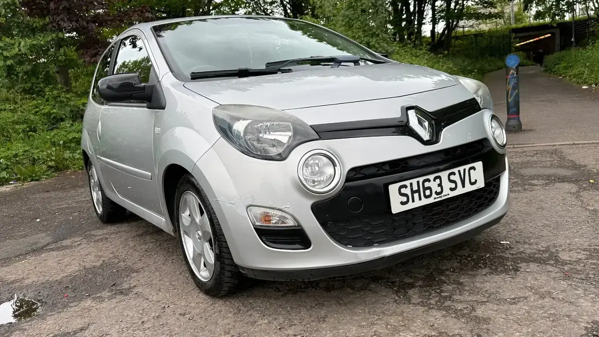 Used Renault Twingo Dynamique 75 HP (55 kW) 2013 Silver Hatchback