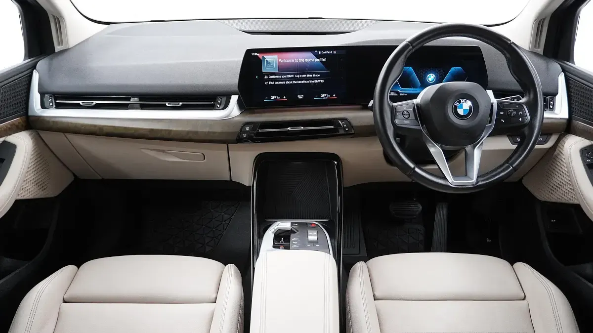 Used BMW 218 Active Tourer Luxury Line 148 HP (108 kW) 2022 Blue MPV