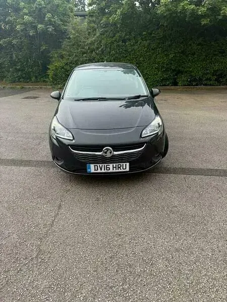 Used Vauxhall Corsa Design Edition 90 HP (66 kW) 2016 Black Hatchback