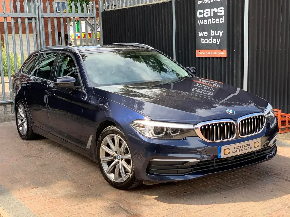 Used BMW 520 Sport Line 184 HP (135 kW) 2018 Blue Estate