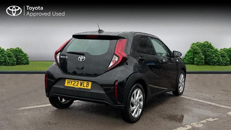 Used Toyota Aygo X PURE 72 HP (52 kW) 2023 Eclipse black SUV
