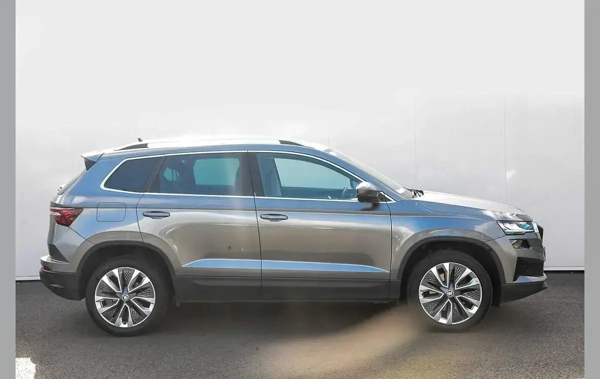 Gebraucht Skoda Karoq SE L 150 PS (110 kW) 2023 Grau SUV