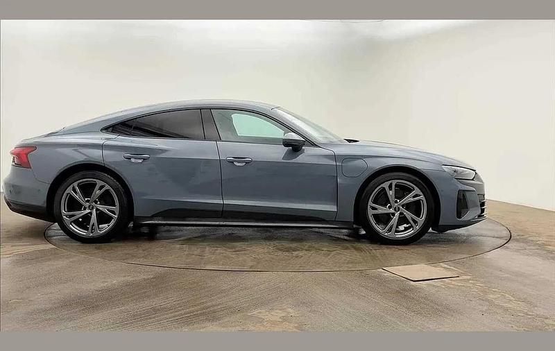 Used Audi e-tron GT quattro Comfort 430 kW (585 HP) 2023 Grey Sedan