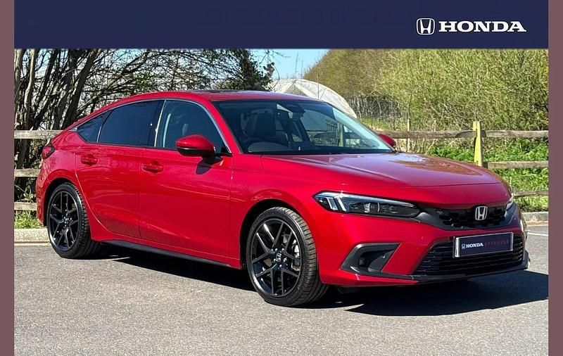 Used Honda Civic Advance 143 HP (105 kW) 2023 Crystal red Hatchback