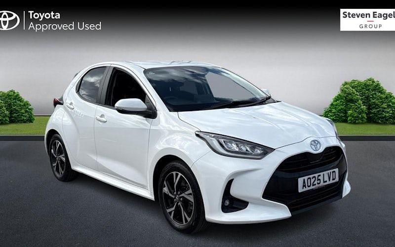 Used Toyota Yaris Hybrid Design 116 HP (85 kW) 2026 Hatchback