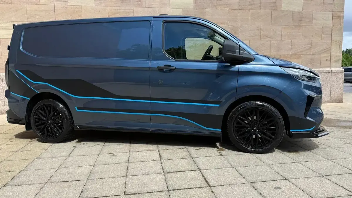 Used Ford Transit Custom Trend 136 HP (100 kW) 2024 Blue Van