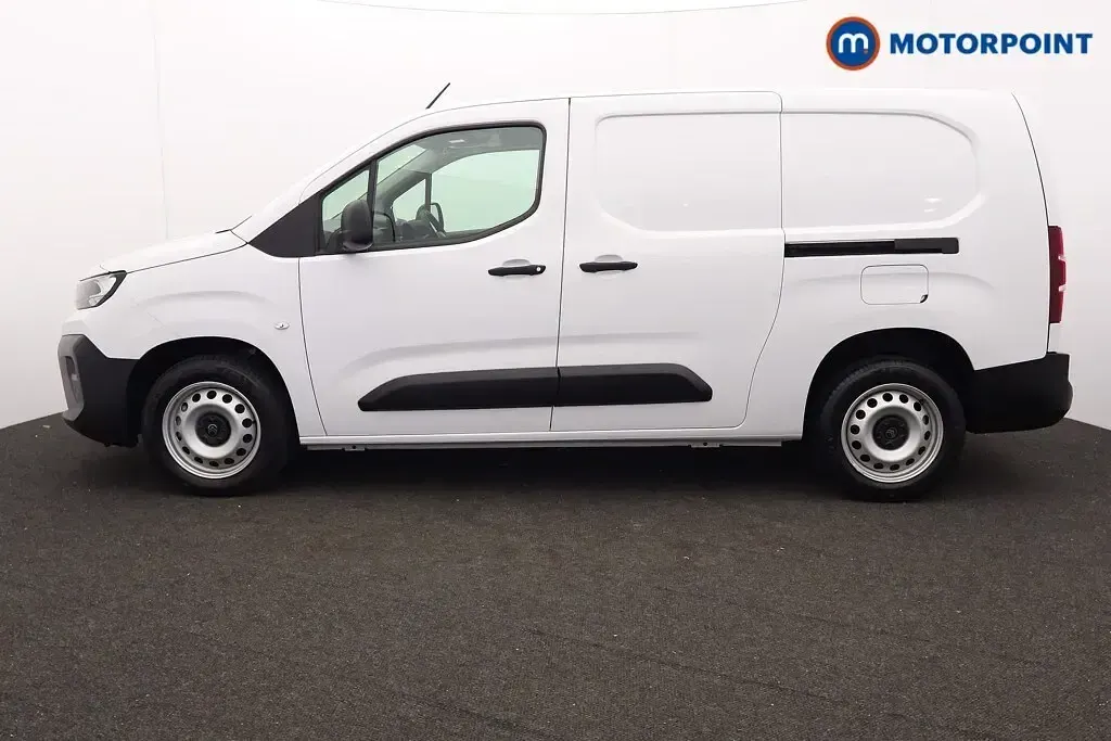 New Citroën Berlingo 100 HP (73 kW) 2026 White MPV