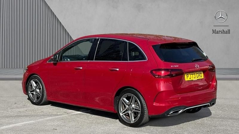 Used Mercedes B200 Executive 163 HP (119 kW) 2023 Red MPV