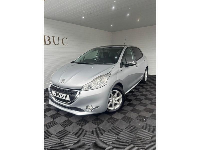 Silver Used 2015 Peugeot 208 Style Hatchback | £3,848 (Fair price) - Image 1/4