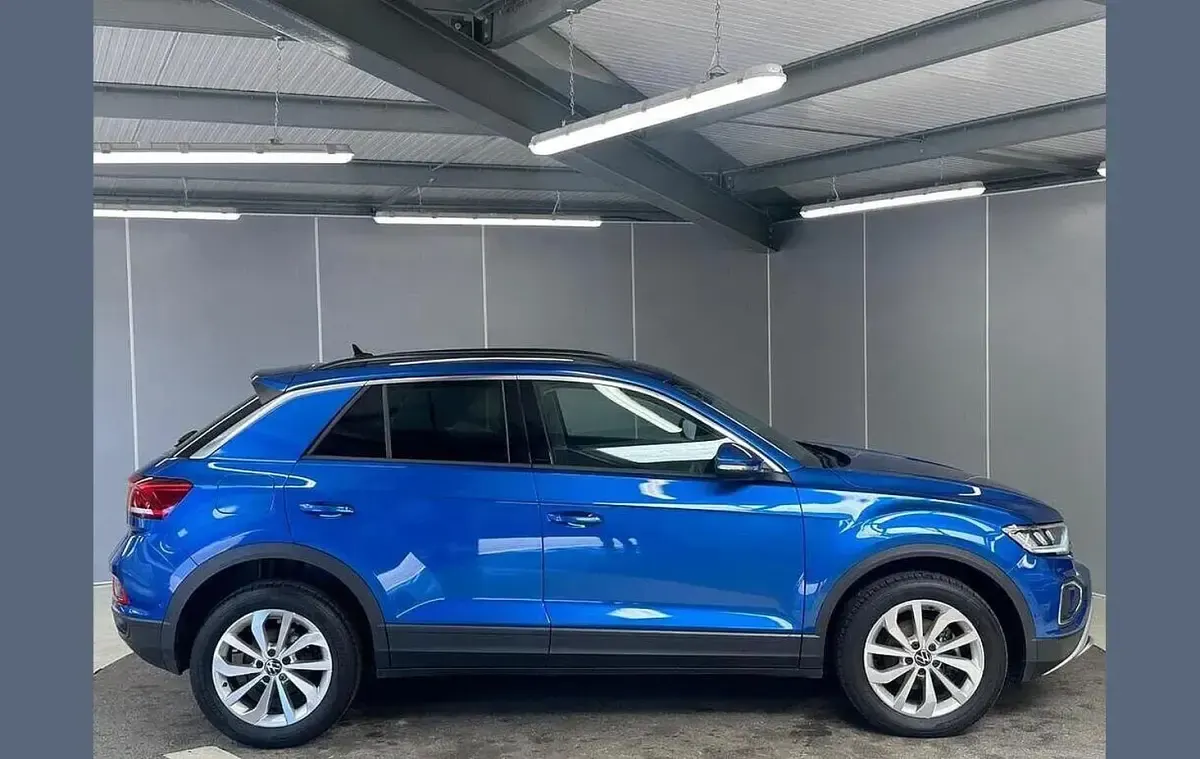 Used VW T-Roc Match 115 HP (84 kW) 2025 Blue SUV