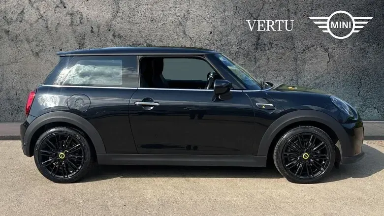 Używany Mini Cooper S Level 2 135 kW (184 KM) 2022 Czarny Hatchback