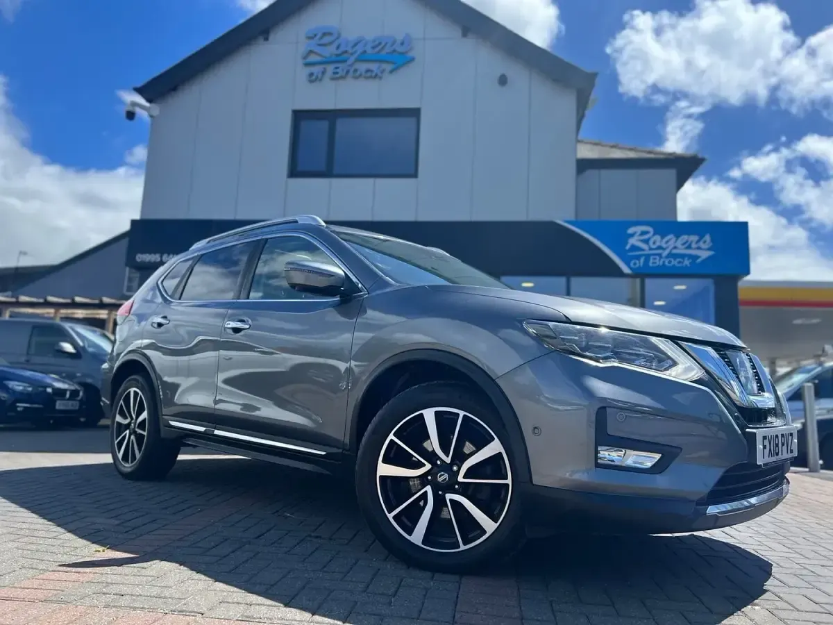 Used Nissan X-Trail Tekna 177 HP (130 kW) 2018 Grey SUV