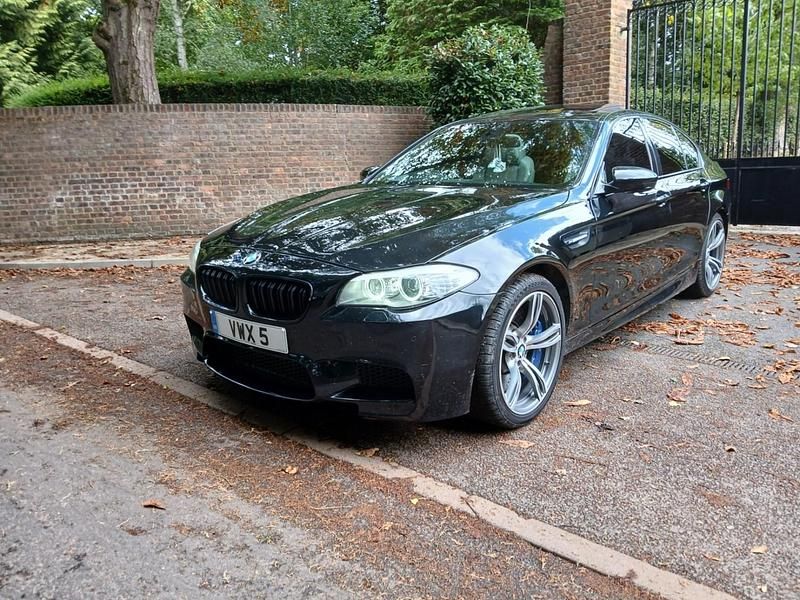 Used BMW M5 685 HP (503 kW) 2011 Black sapphire metallic Sedan