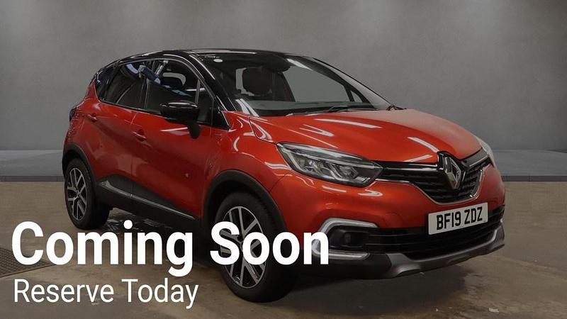 Used Renault Captur Version S 150 HP (110 kW) 2019 Red/black SUV