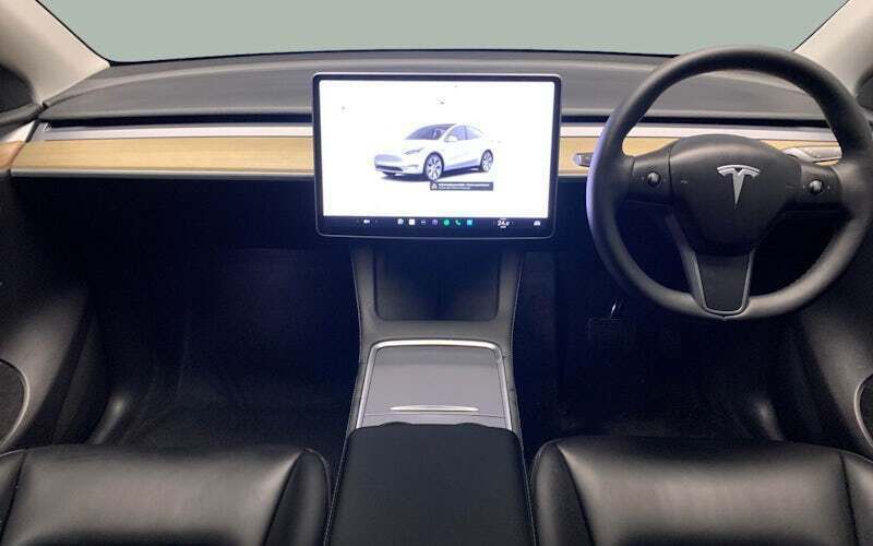 Used 2023 Tesla Model Y SUV | £24,599 (Good price) - Image 1/3