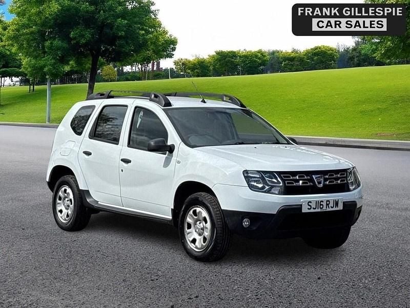 Second-hand Dacia Duster Ambiance 2016 Alb SUV