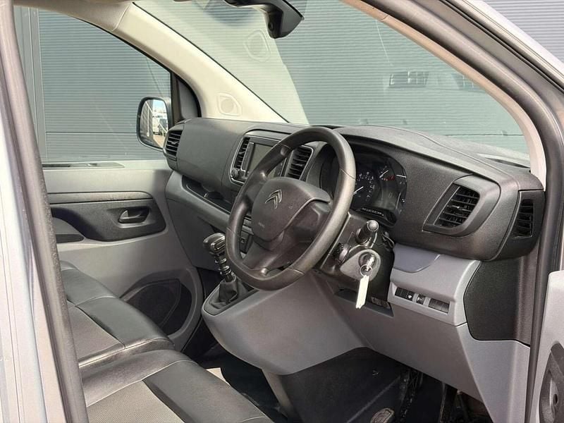 Używany Citroën Dispatch 2021 Szary Minivan