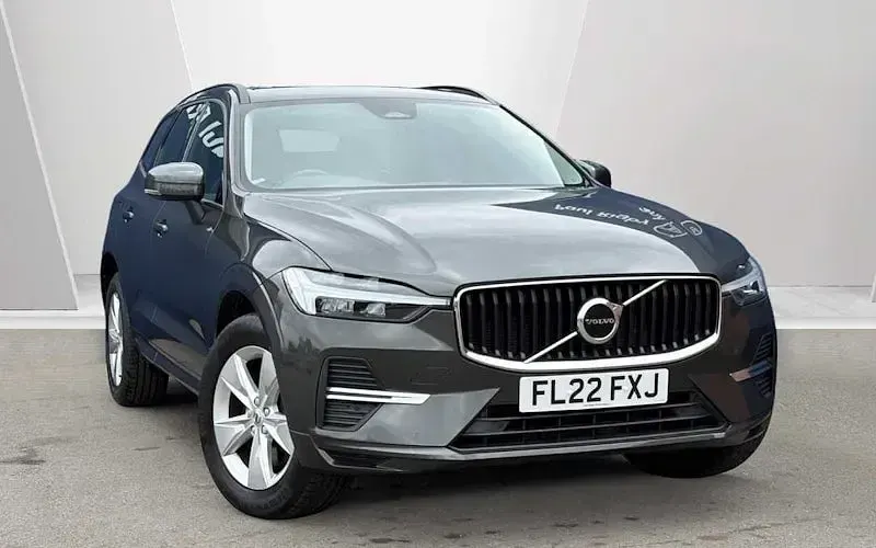 Used Volvo XC60 Momentum 250 HP (183 kW) 2021 SUV