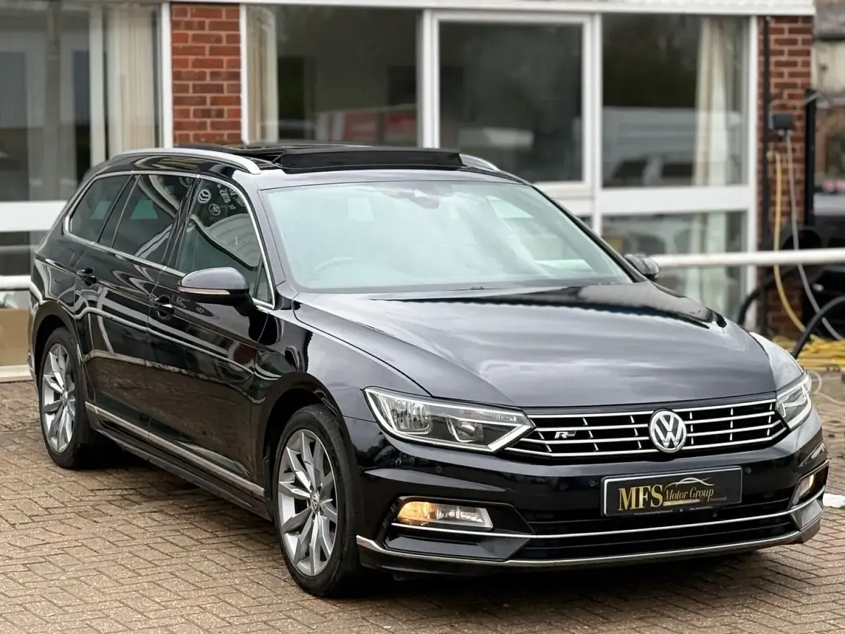 Used VW Passat R-line 190 HP (139 kW) 2018 Black Estate