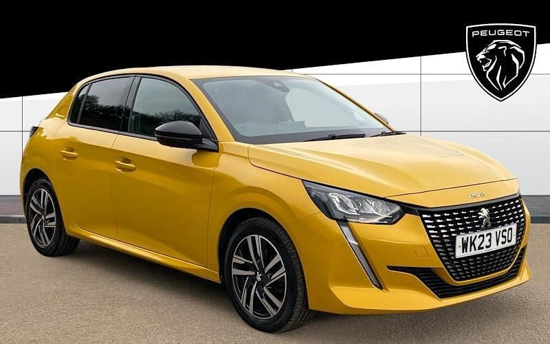 Usado Peugeot 208 Allure+ 102 HP (75 kW) 2023 Citadino