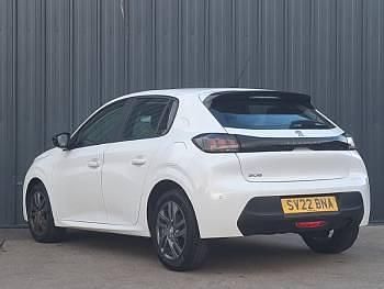 Used Peugeot 208 Active Premium 75 HP (55 kW) 2022 White Hatchback
