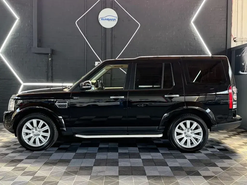 Używany Land Rover Discovery 4 SE 255 KM (187 kW) 2014 Czarny SUV
