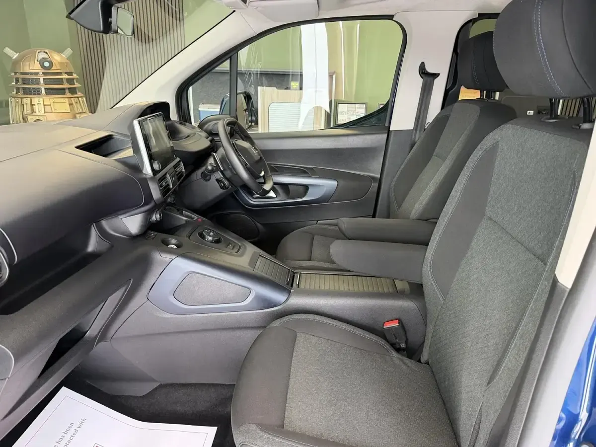 Used Peugeot Rifter Allure 130 HP (95 kW) 2020 Blue MPV
