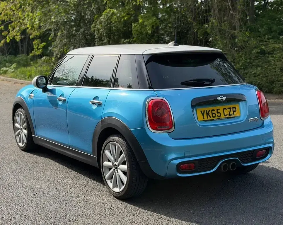 Używany Mini Cooper S Hatch 2015 Niebieski Hatchback