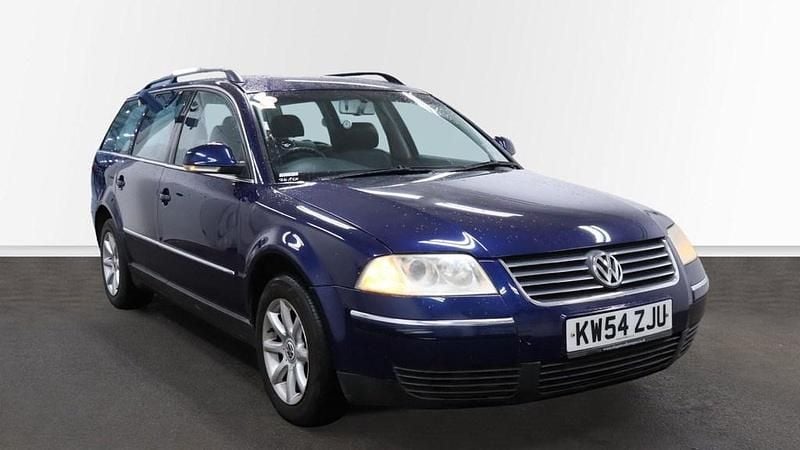 Blue Used 2005 VW Passat Highline Sedan | £595 (Super price) - Image 1/4