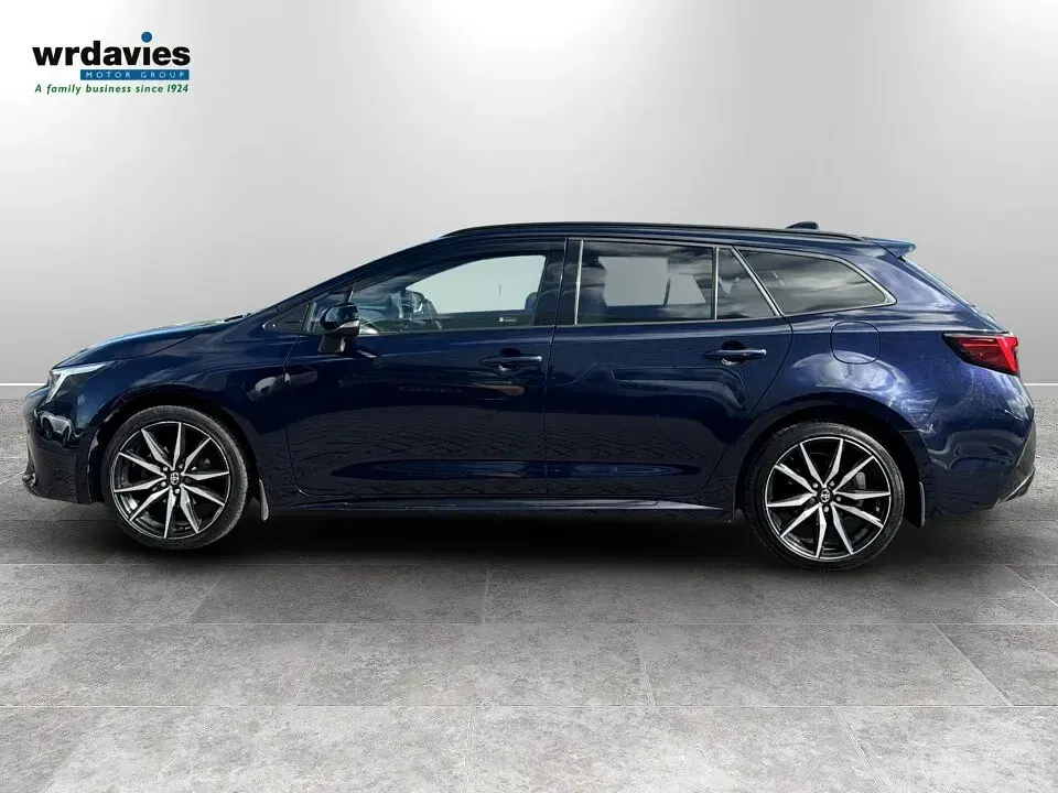 Used Toyota Corolla Sport 2023 Obsidian blue Estate