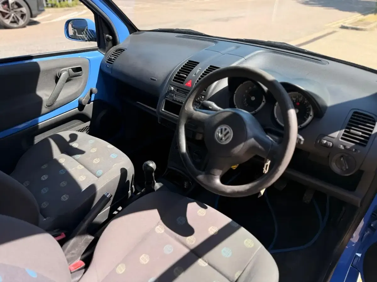 Used VW Lupo 50 HP (36 kW) 2003 Blue Hatchback