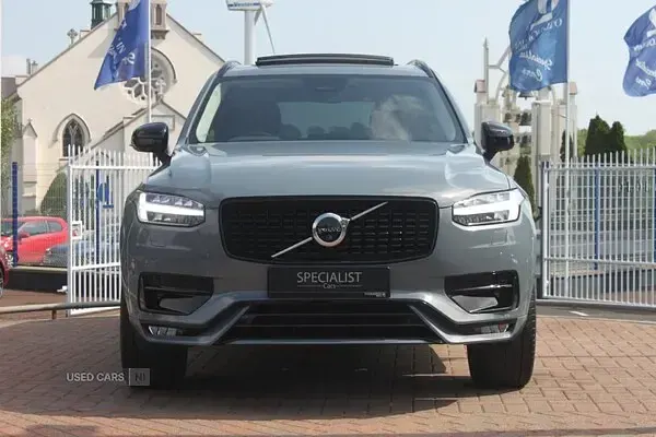 Used Volvo XC90 Plus 235 HP (172 kW) 2023 Grey SUV