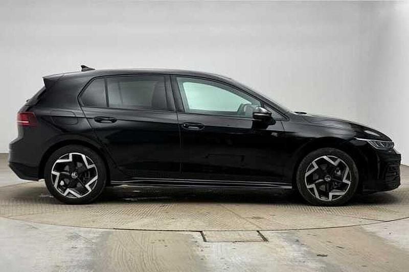 Used VW Golf VIII 150 HP (110 kW) 2025