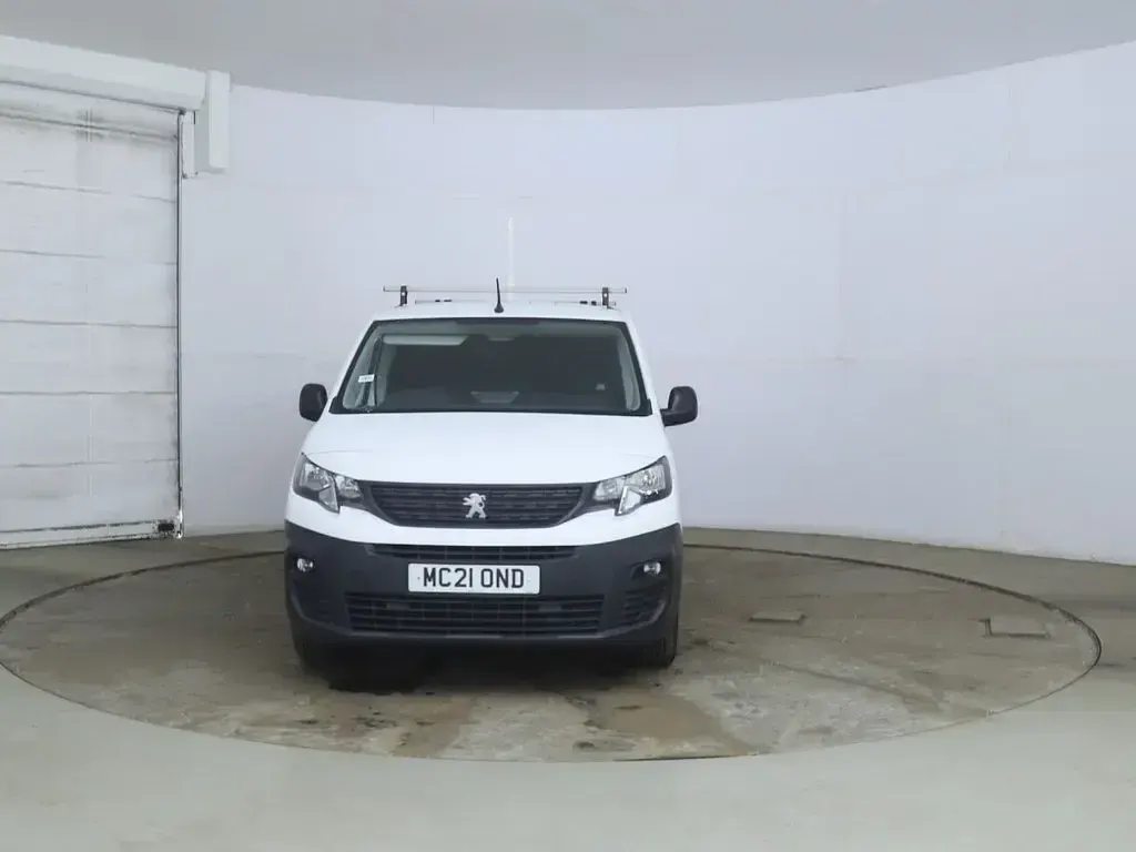 Used Peugeot Partner 2021 White MPV