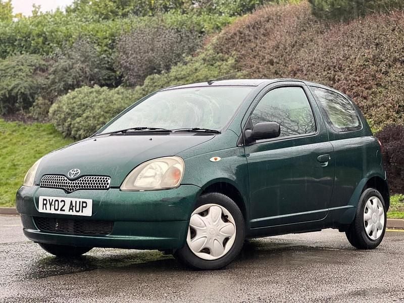 Used Toyota Yaris 2002 Green Hatchback