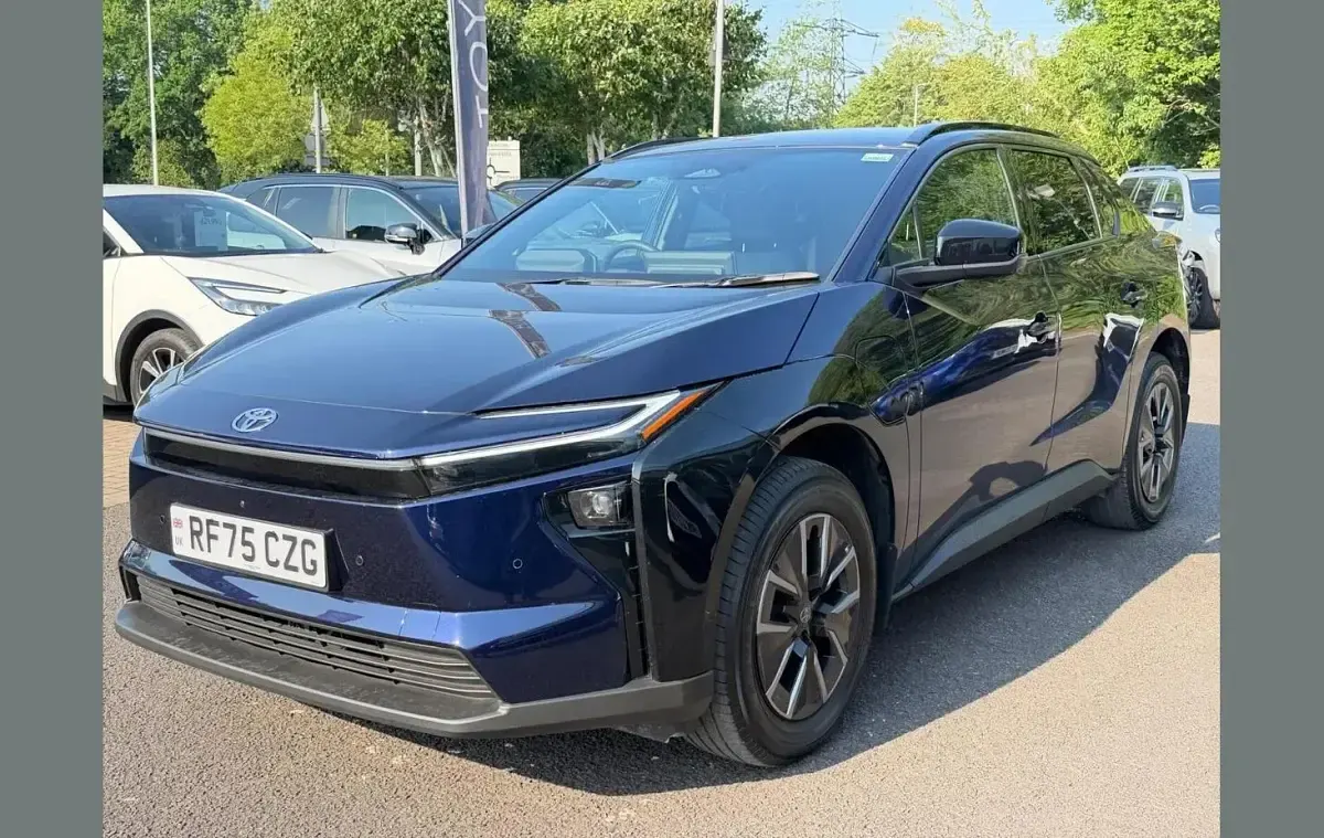New Toyota bZ4X Design 164 kW (224 HP) 2026 Blue SUV