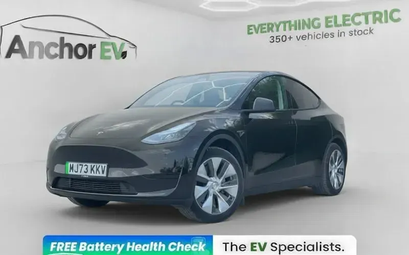 Used Tesla Model Y Standard Range 219 kW (299 HP) 2024 SUV