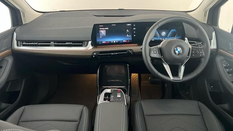 Used BMW 220 Active Tourer Luxury Line 168 HP (123 kW) 2025 White MPV