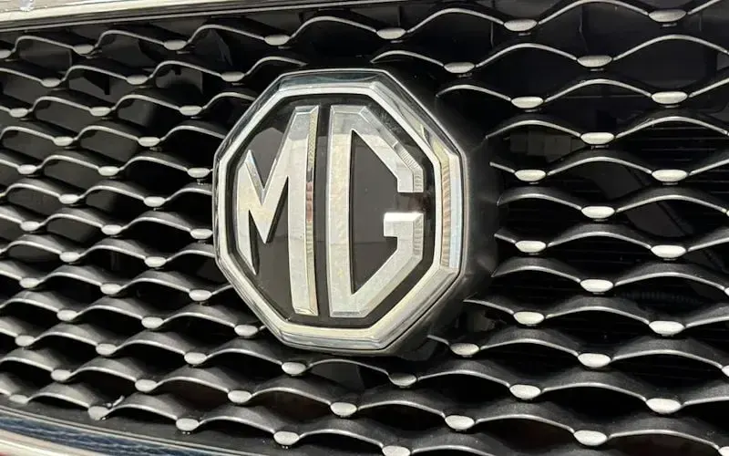 Used MG ZS Exclusive 106 HP (77 kW) 2018 Red SUV