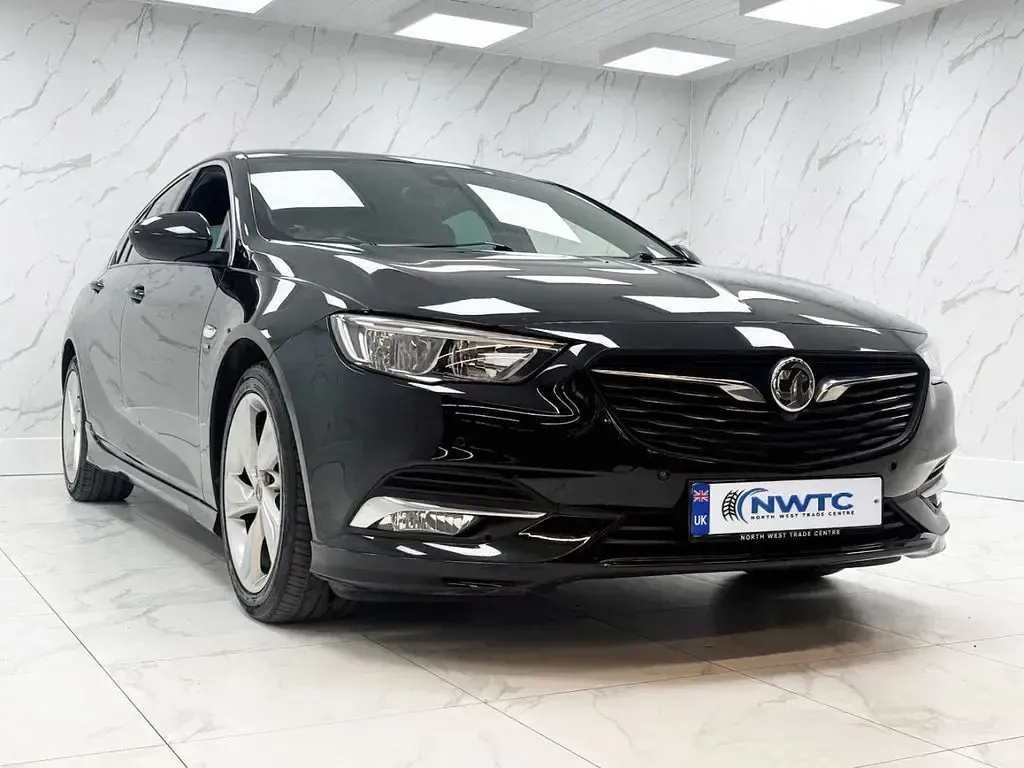 Used Vauxhall Insignia SRi 2018 Black Hatchback