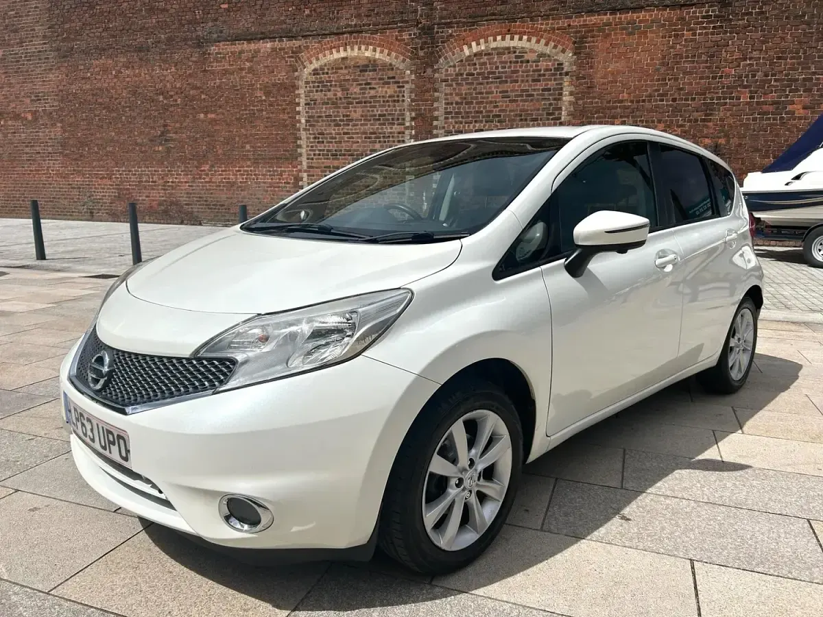 Used Nissan Note S 98 HP (72 kW) 2014 White Hatchback