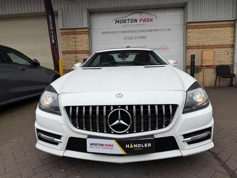 Used Mercedes SLK250 AMG 2014 White Cabriolet