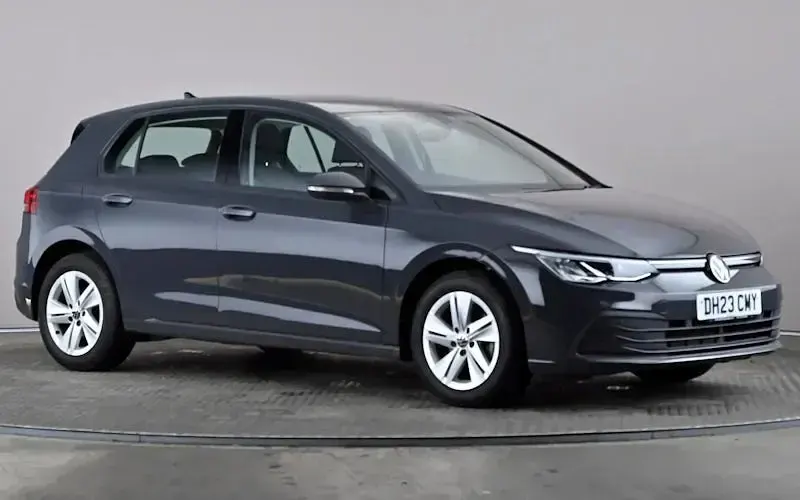 Used VW Golf VIII Life 131 HP (96 kW) 2023 Hatchback